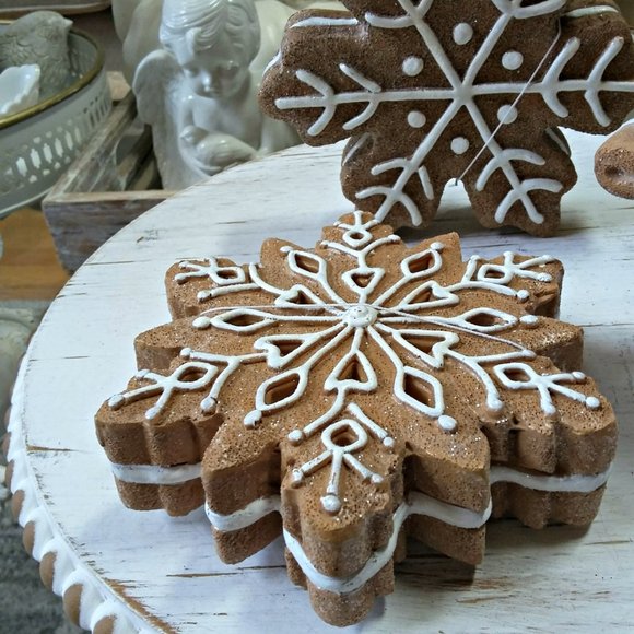 NEW! SET/3 YUMMY Gingerbread BAKERY COOKIES DECOR - Picture 3 of 4
